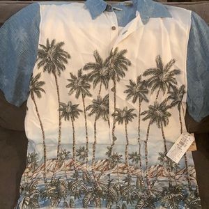 Men’s Hawaiian style button up new